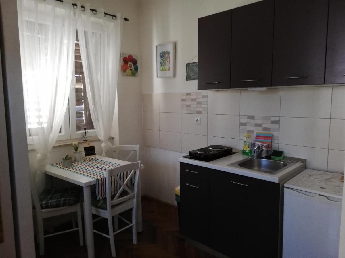 Optimist Split/city Center Apartman *