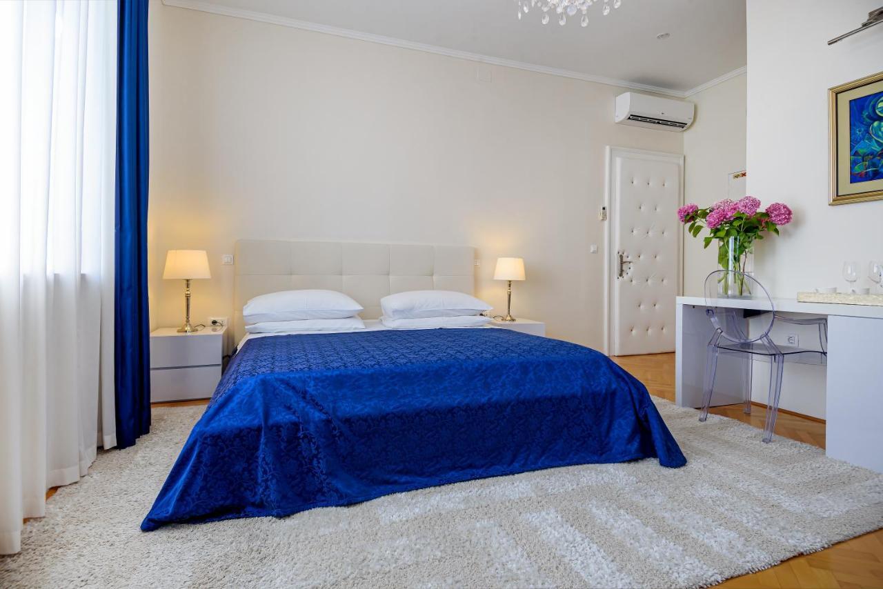 Palace Schoen Milesi - Esense Of Prestige - Private Pool - Free Parking - Old Money Style Luxury - Walking Distance To The Old Town, The And Amenities - Buralux