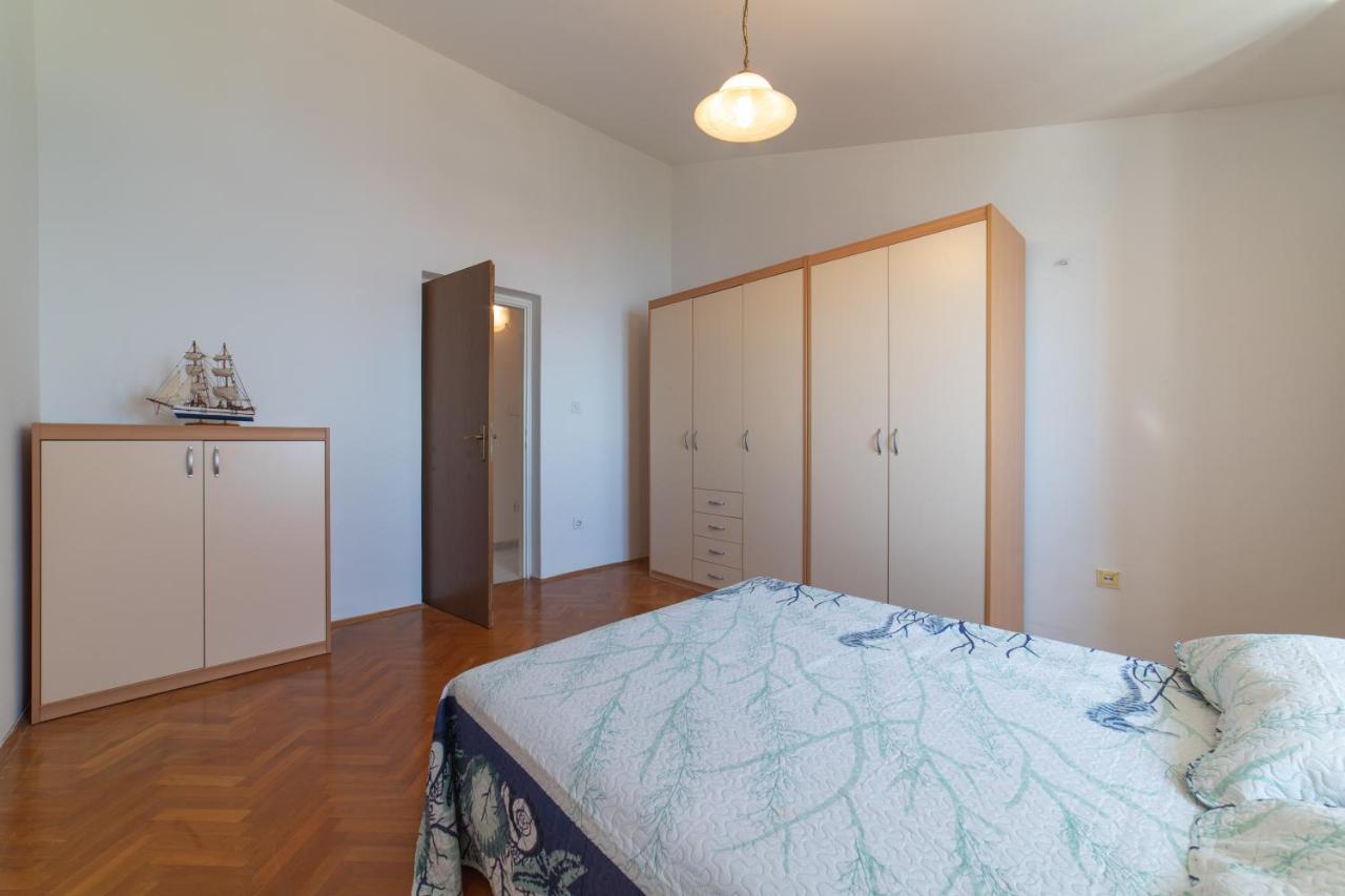 Sunrise Apartment