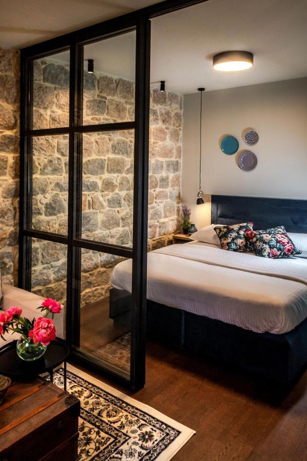 Luxury Mareta Bed & Breakfast