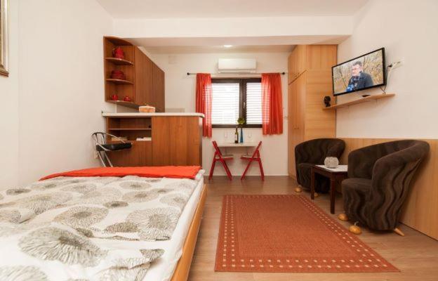 Centar 1 Private With Ensuite And Kitchenette * Split