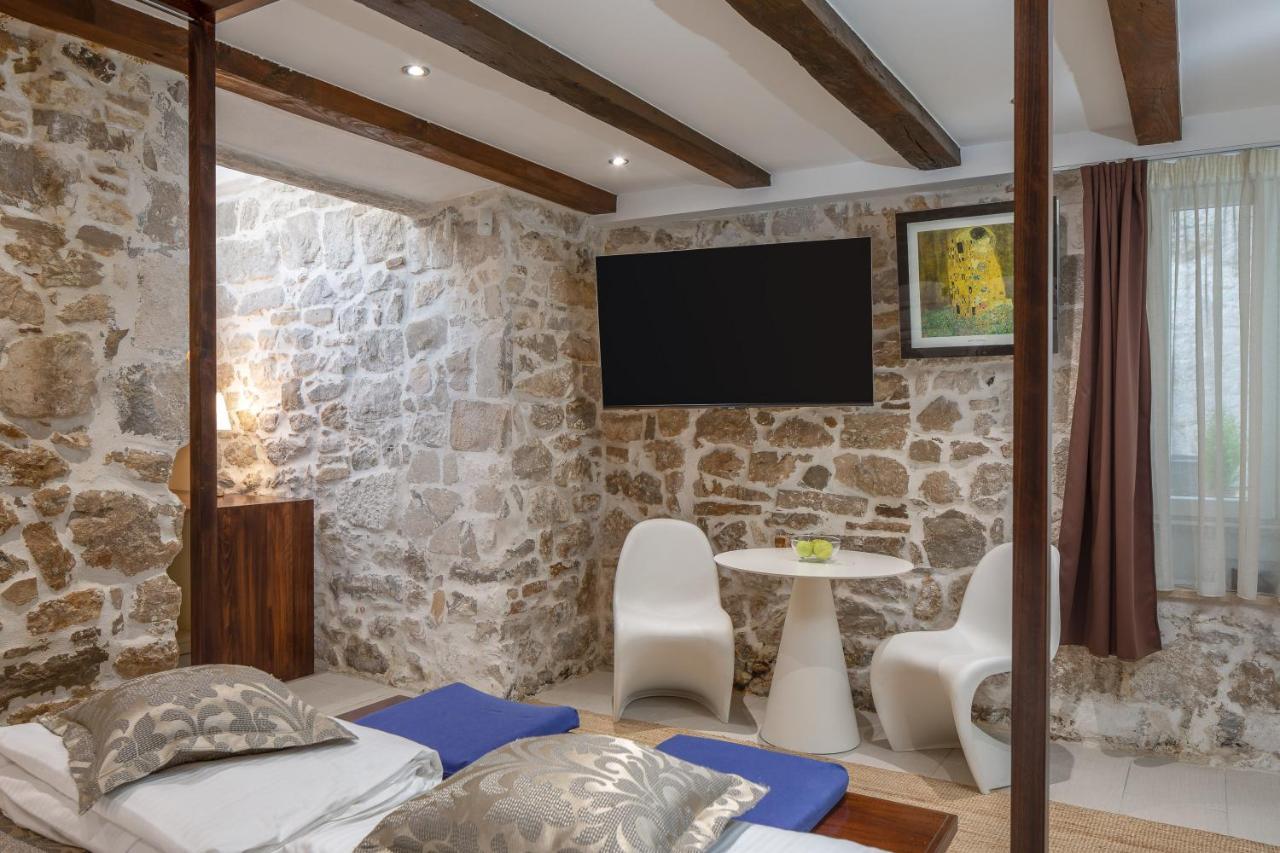 Awesome Stone House 4* Split
