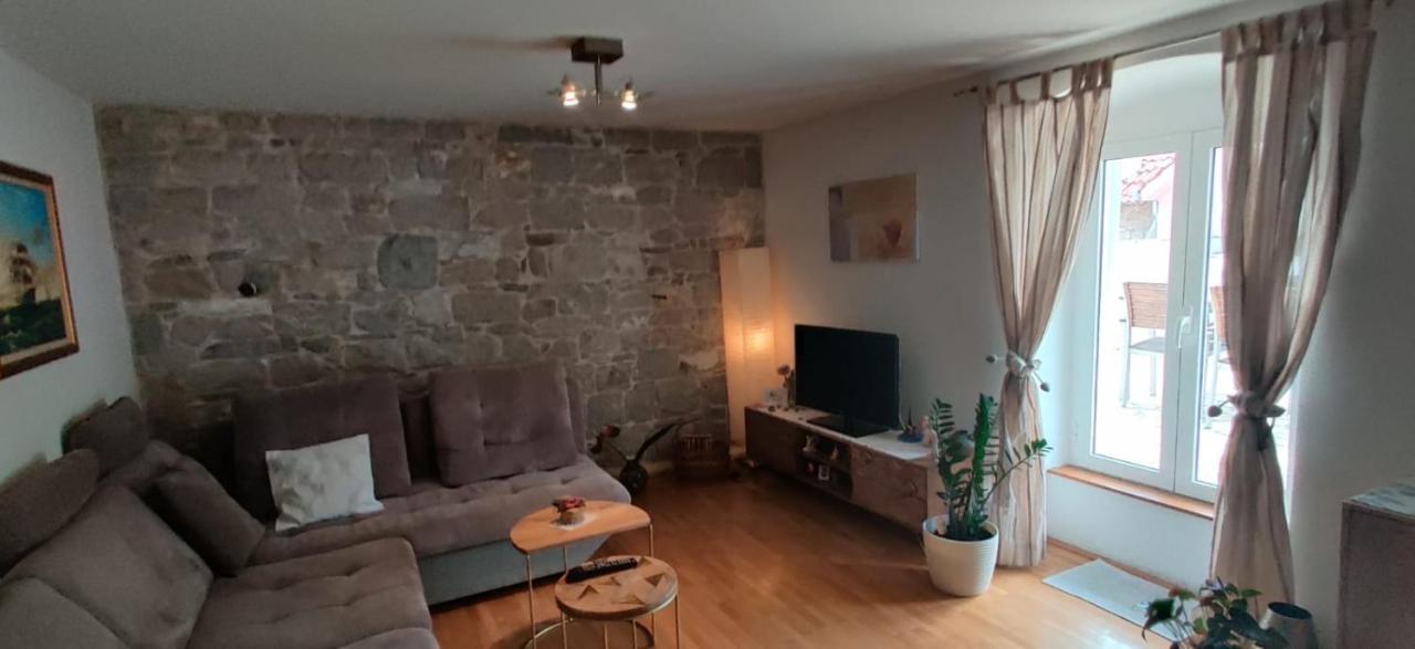 Apartment Elena *