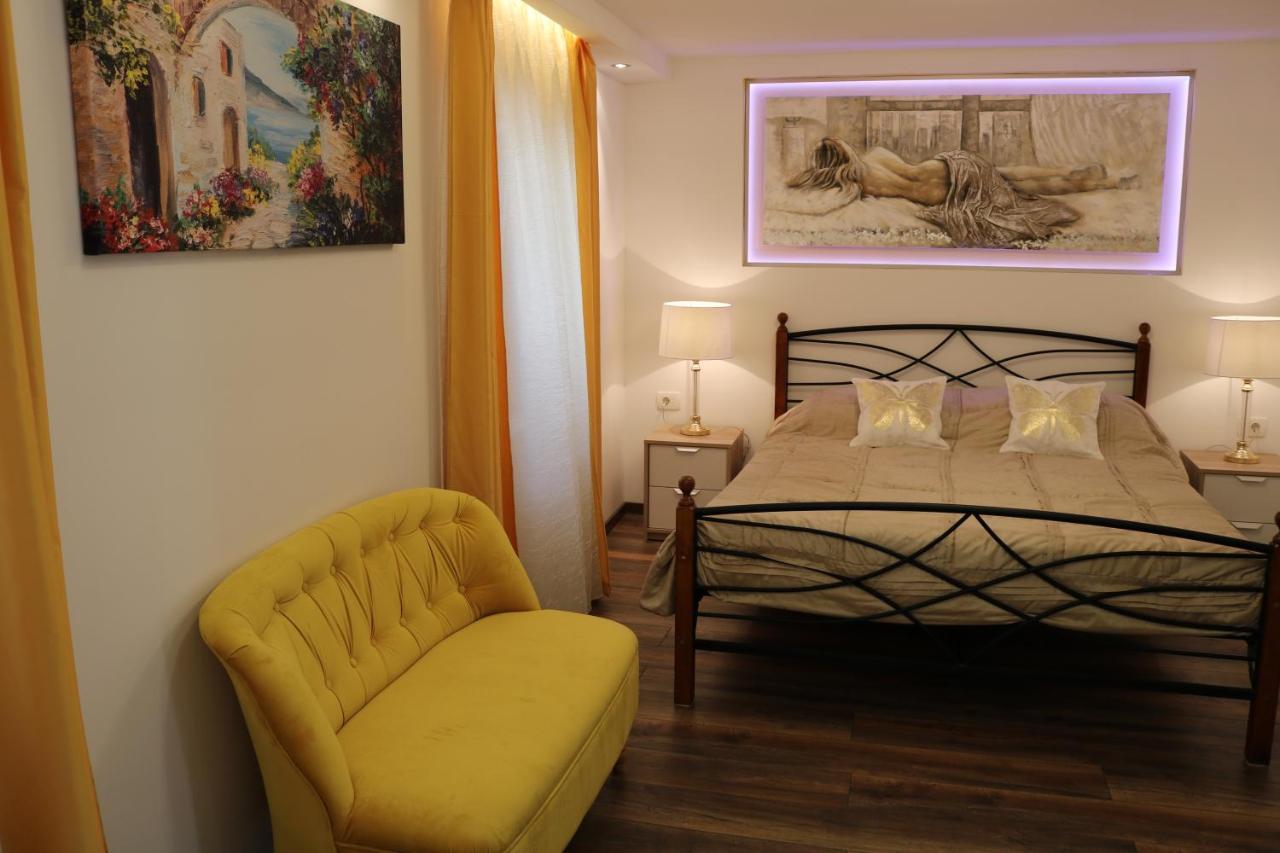 House Sandra 3*