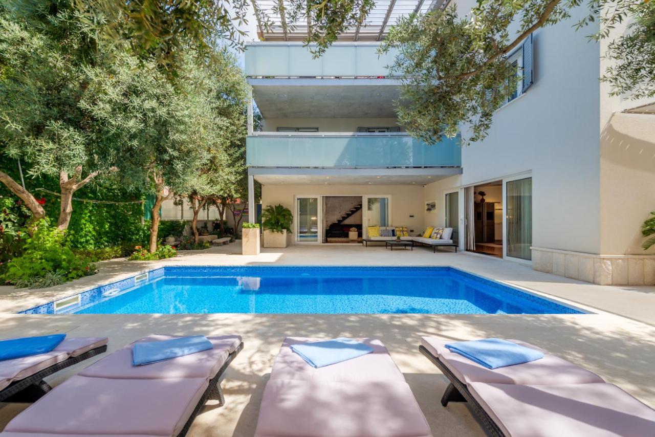 Rex Exclusive Apartment