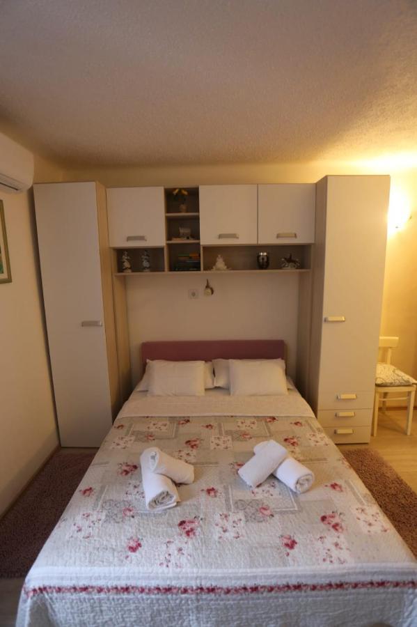 Private In The Center Of Guest house Split
