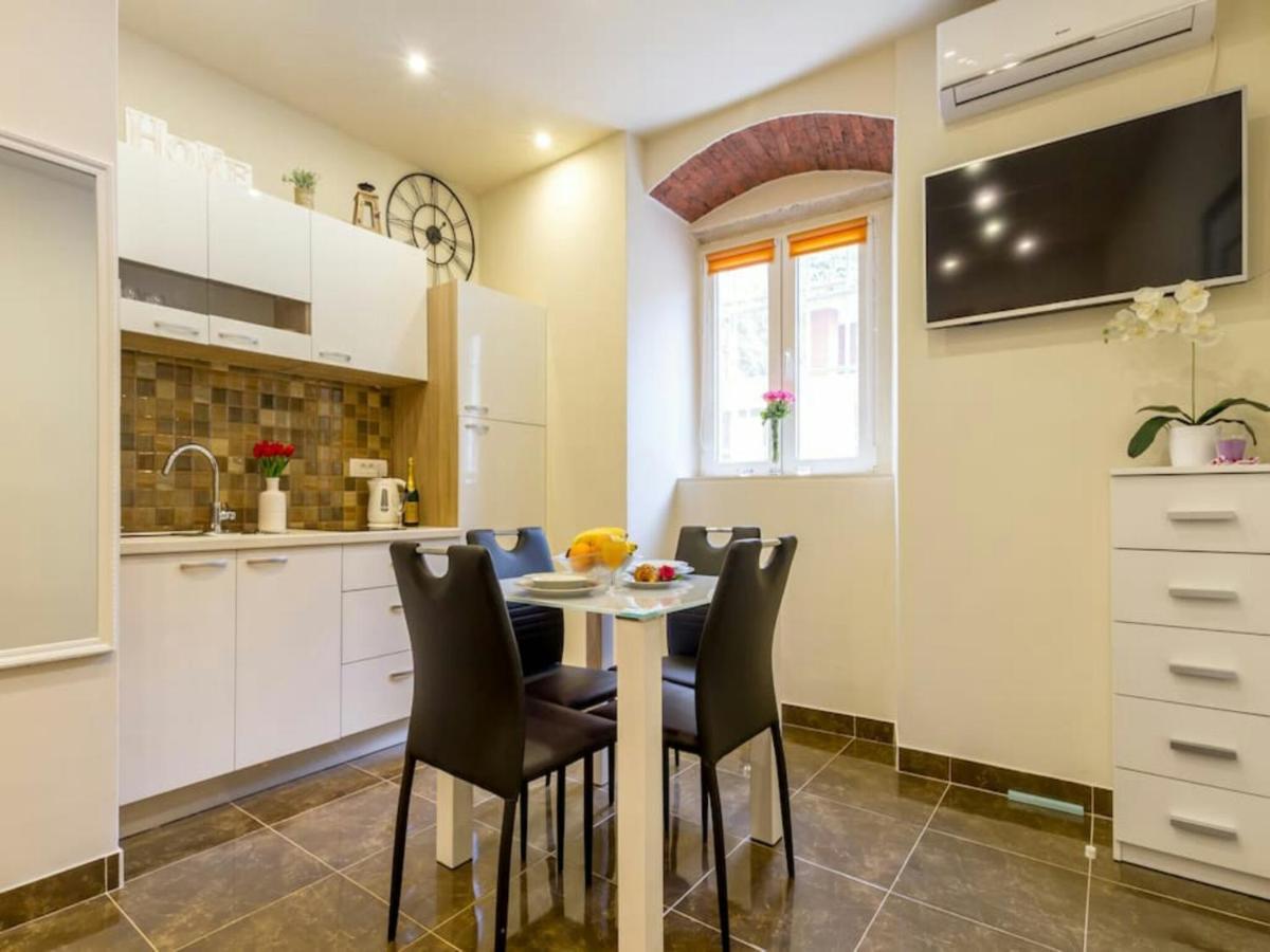 Apartment Elegnace Old Town