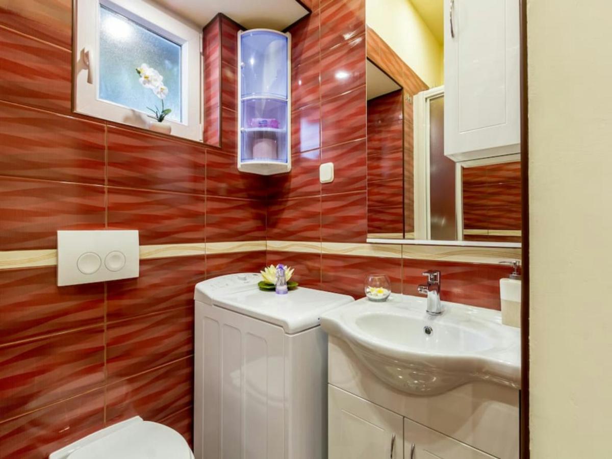 Apartment Elegnace Old Town *