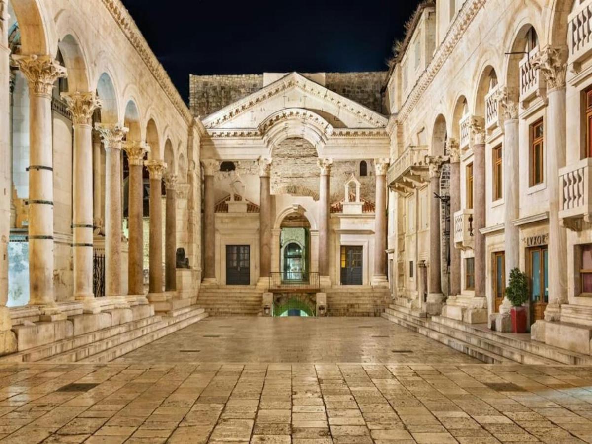 Elegnace Old Town Split