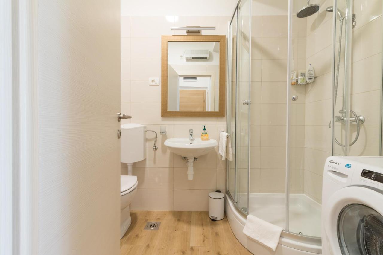 Lusani Apartment Split