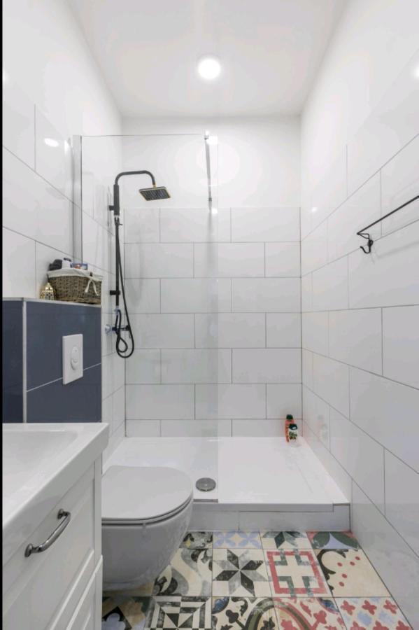 Apartment Just Like This - Cityapartment With Netflix