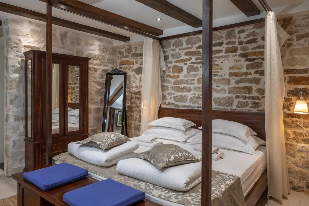 Awesome Stone House Gasthof