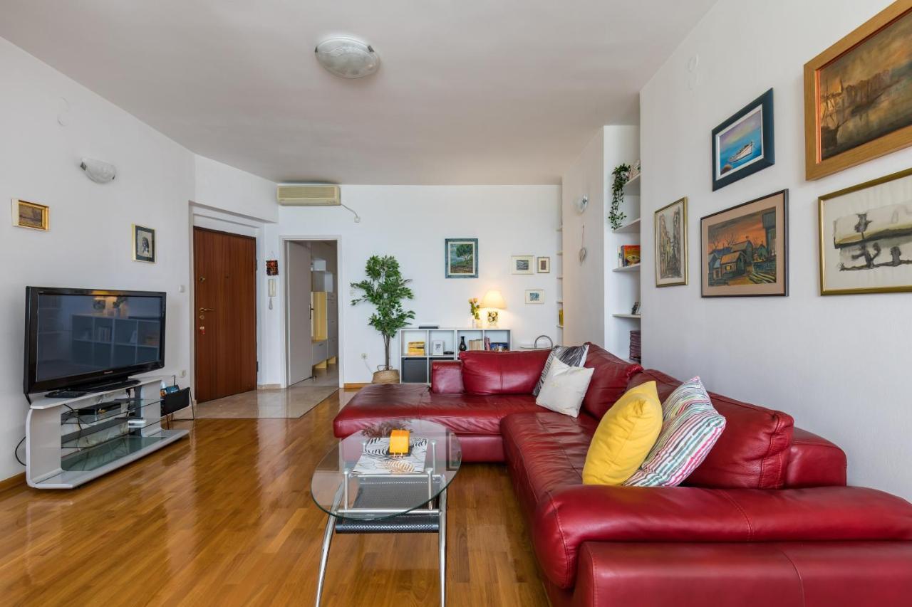 Apartment 5th Floor Apartment- Harborview Split
