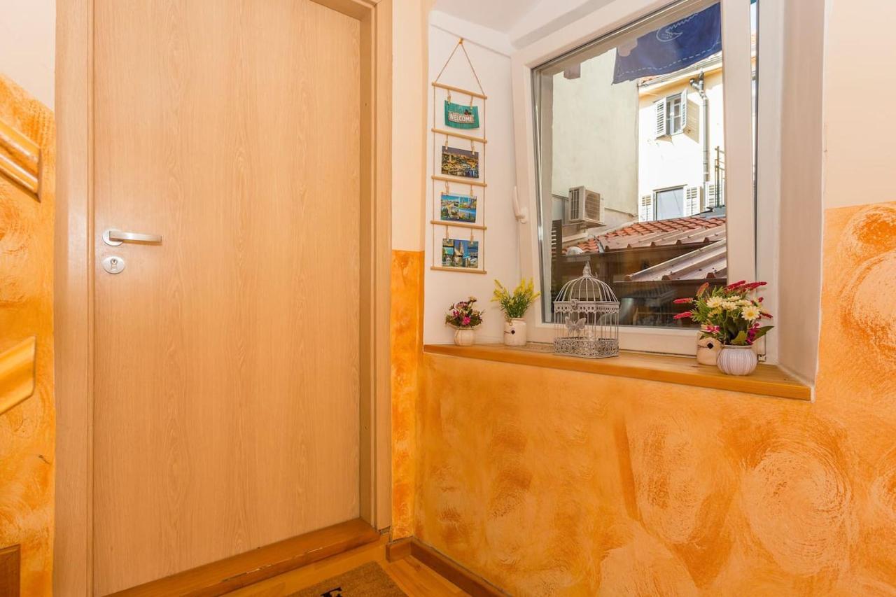 Apartman Hidden Gem In Diocletian Palace Old Town Center