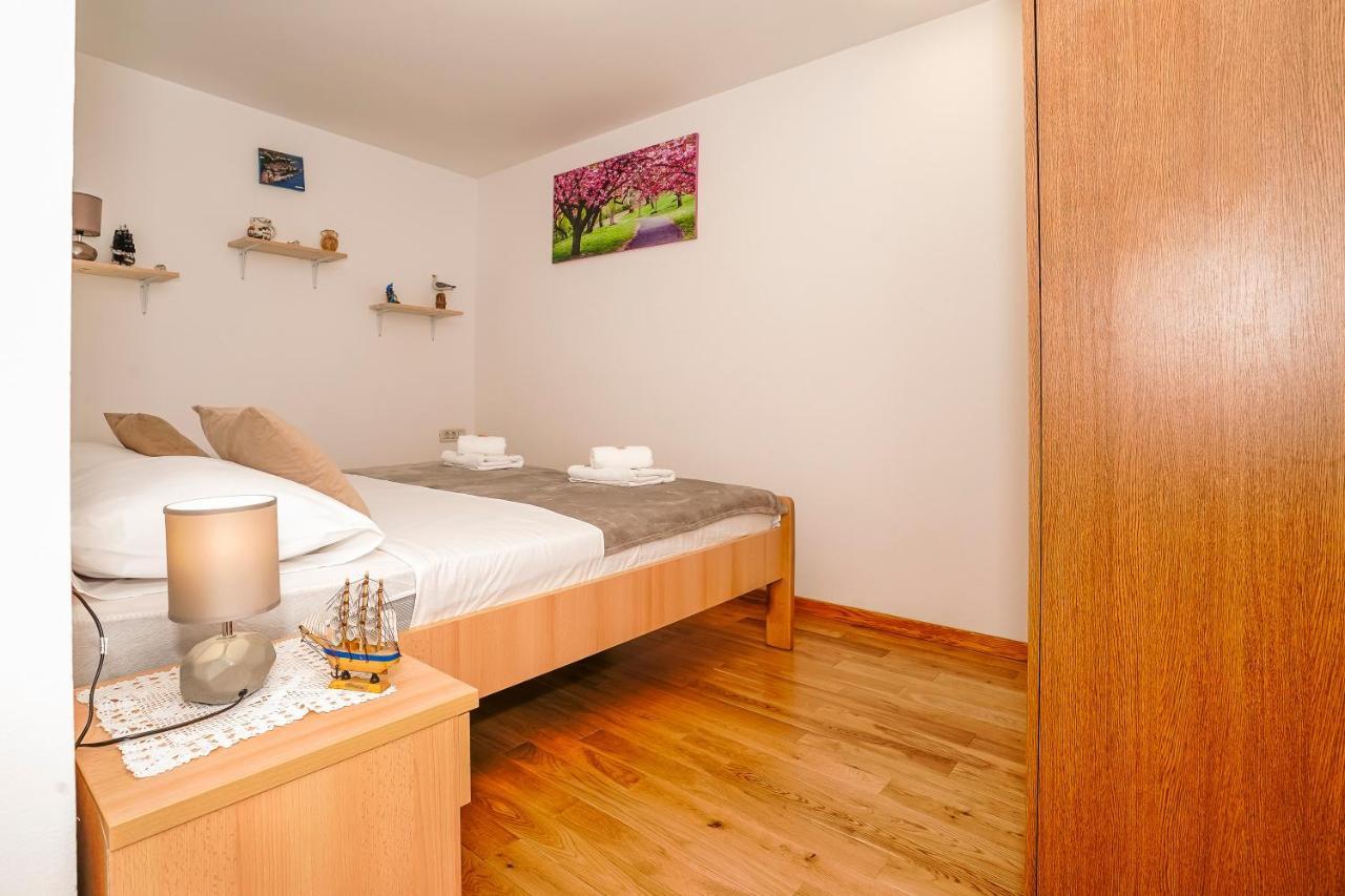 Apartman Hidden Gem In Diocletian Palace Old Town Center