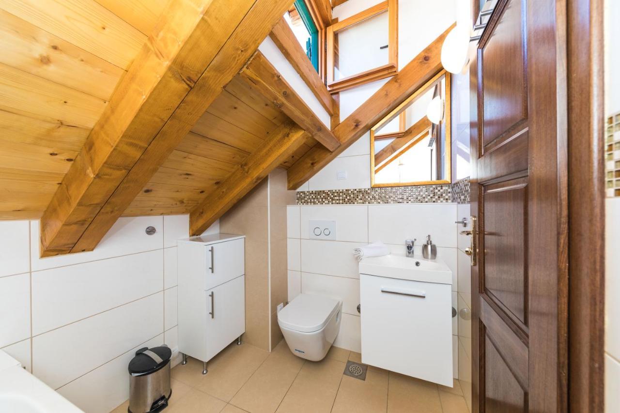 Perla Varos Apartamento *