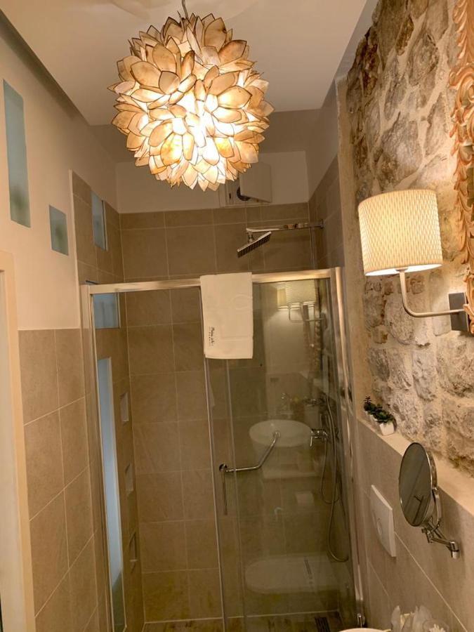 Luxury Palace No1 Apartment *