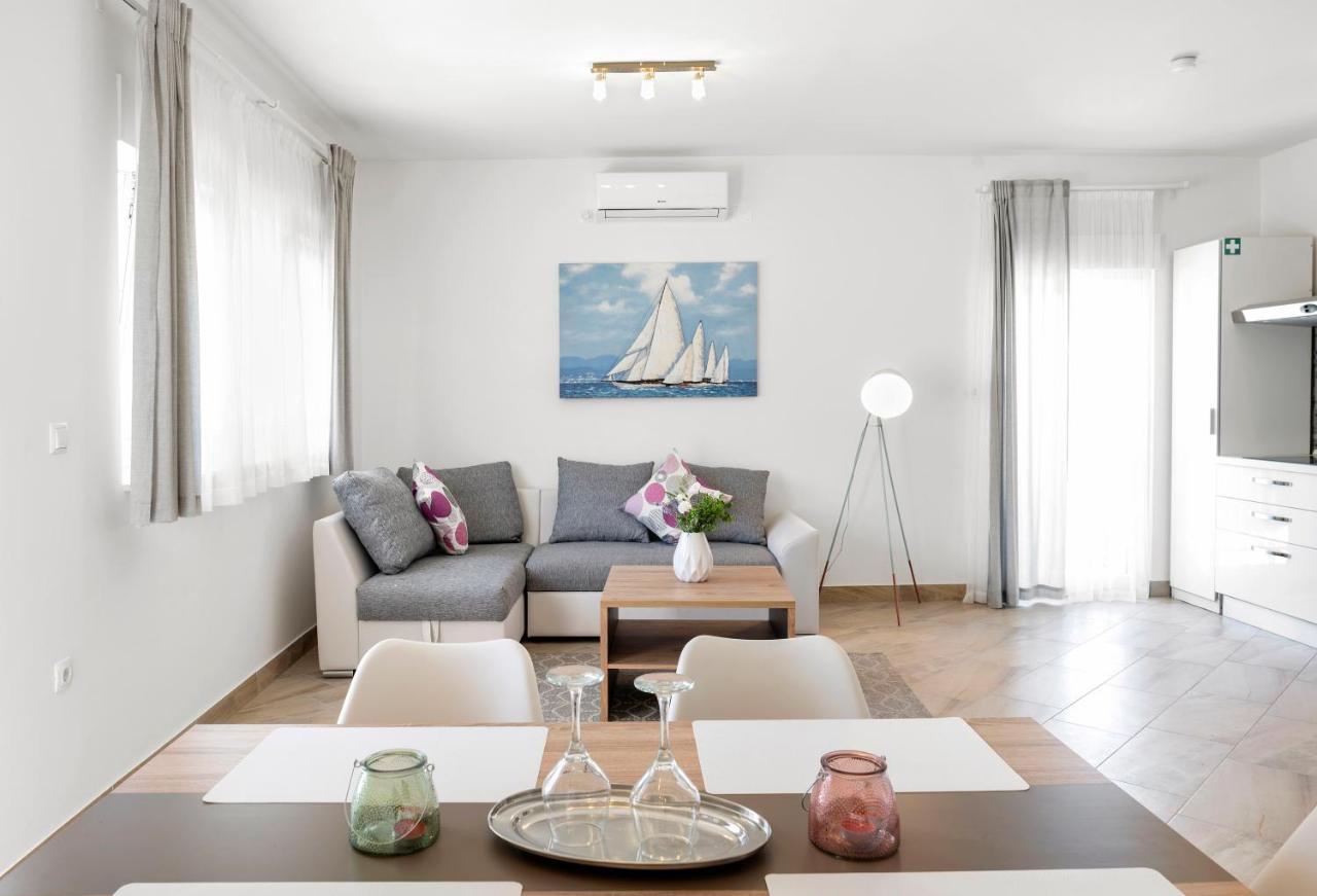 Aaa Anic Amazing Deluxe Apartment