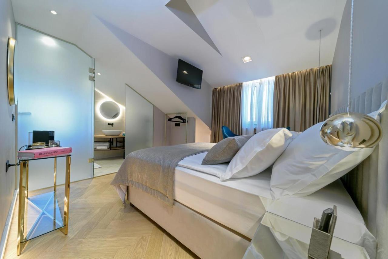 Lumiere Luxury
