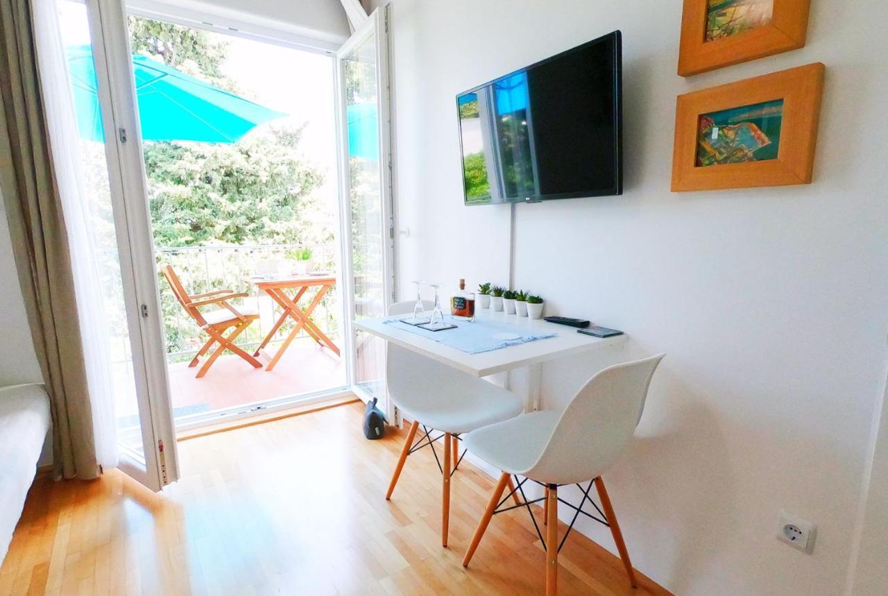 Beachfront Mala Tereza