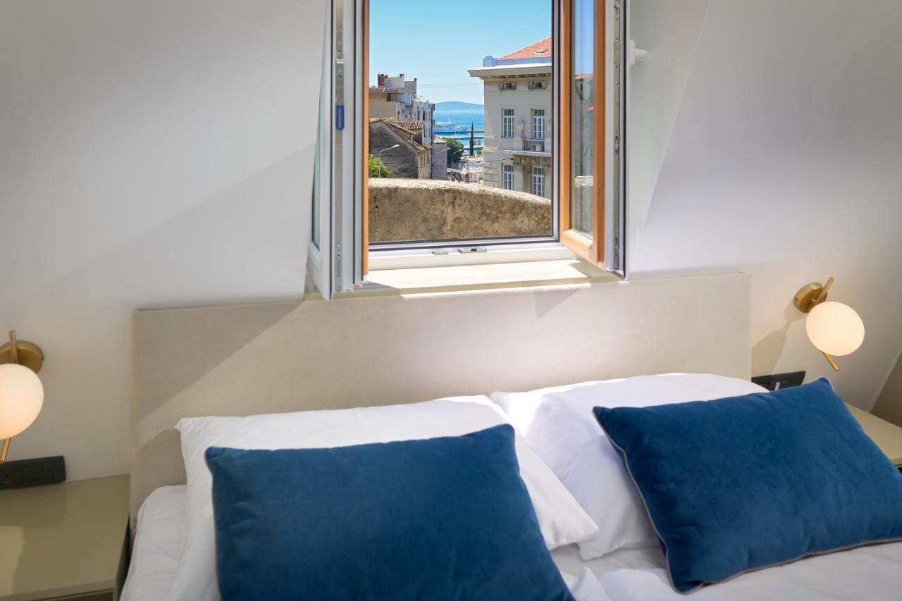 Flos Luxury 4*