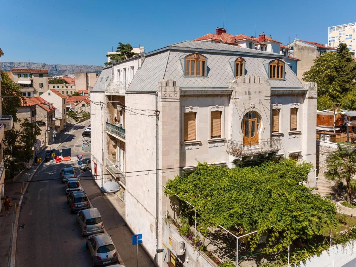 Gostinjska kuća Flos Luxury 4*