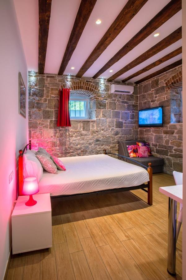 Summer Stone Pleasure Apartamento *