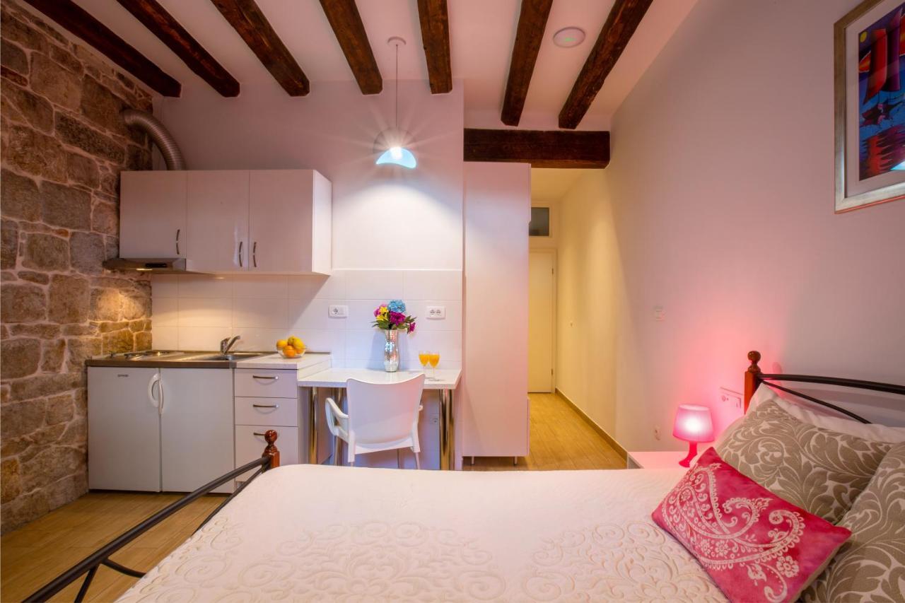 Apartment Summer Stone Pleasure