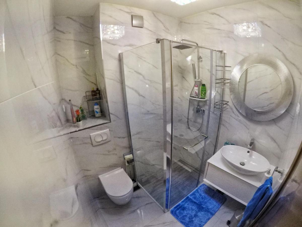 Luxurious Majda, 2 Bathrooms And Free Parking