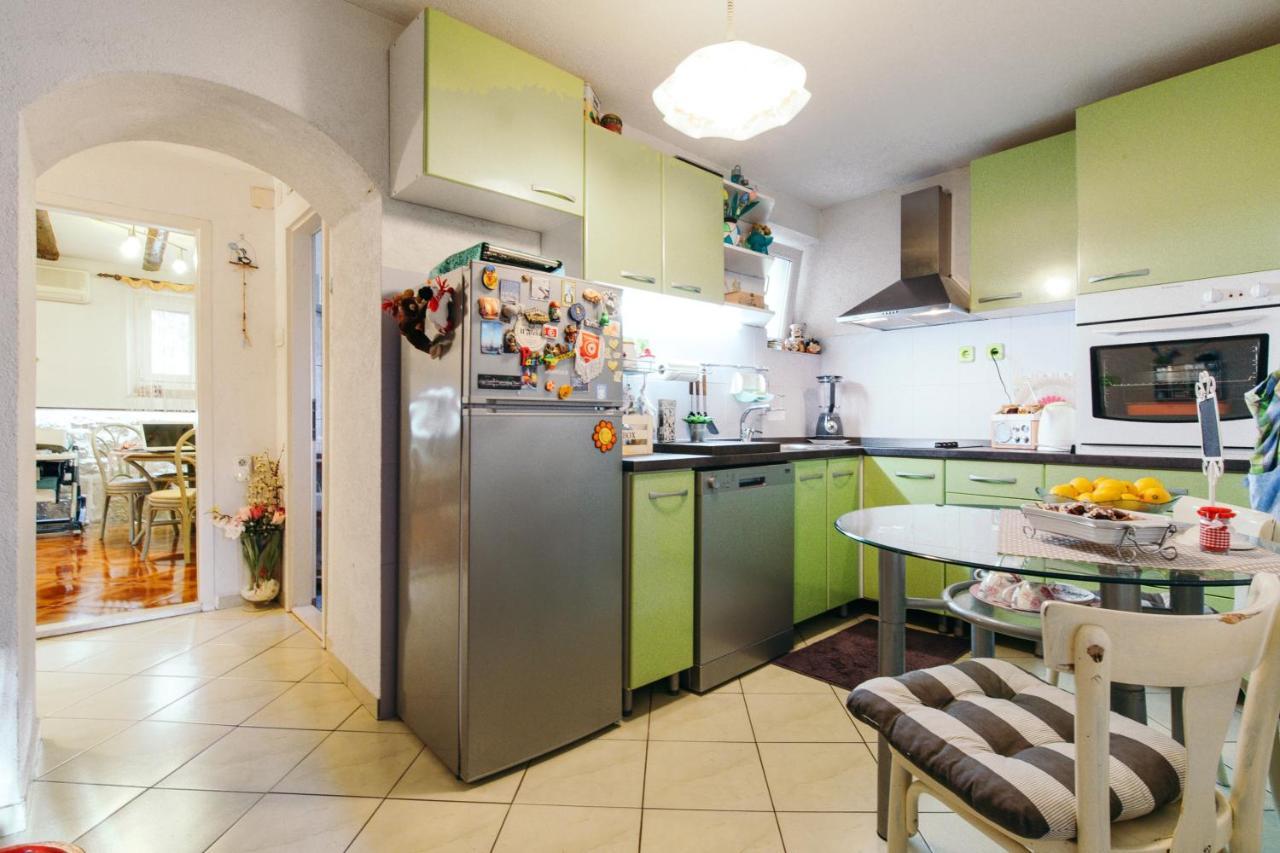 Apartment Modern In The Heart Of With Private Garden *