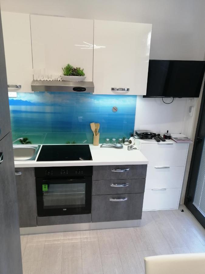 Rose By The & Tennis Courts Apartman Split