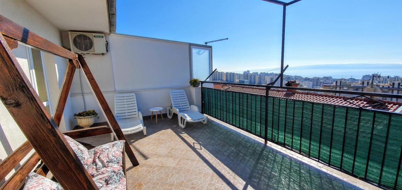 La Le With Big Terrace Apartment *