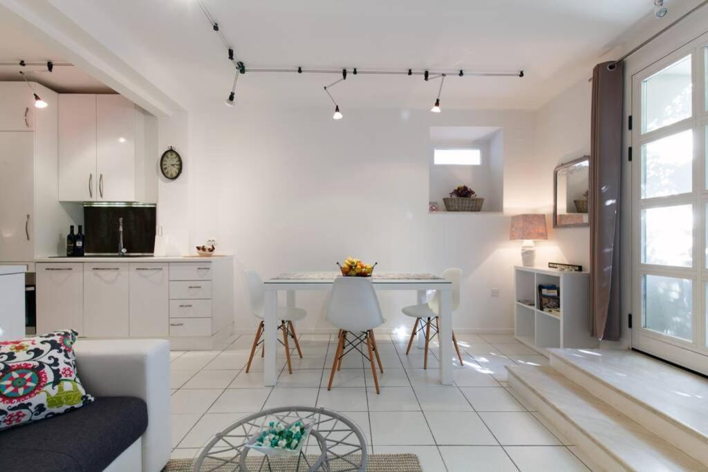 Apartment Joy4you Near And Center