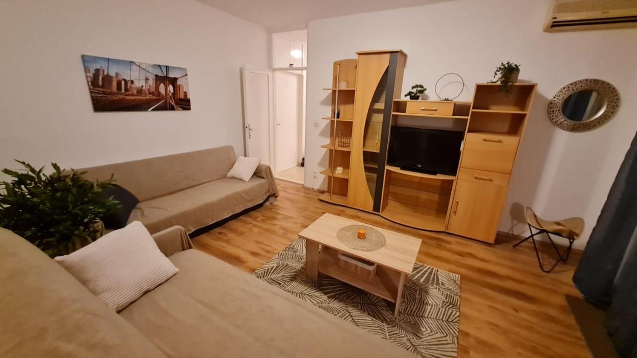 Lola Apartamento