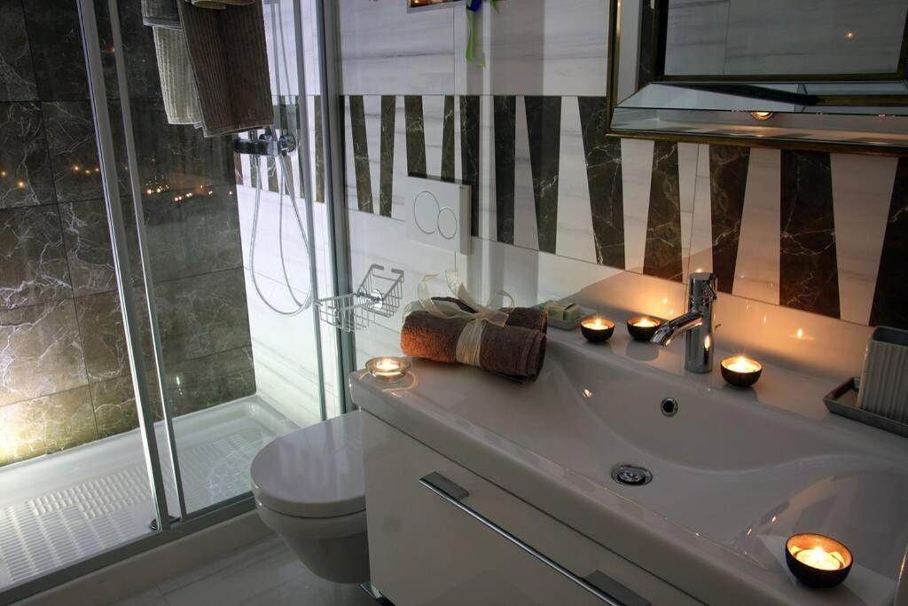 Joy4you Near And Center Apartamento Split