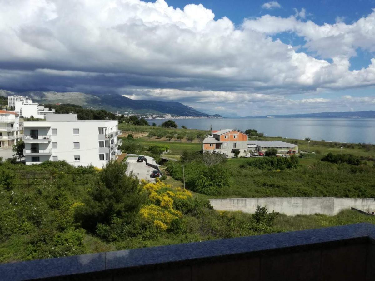 Apartment Lo