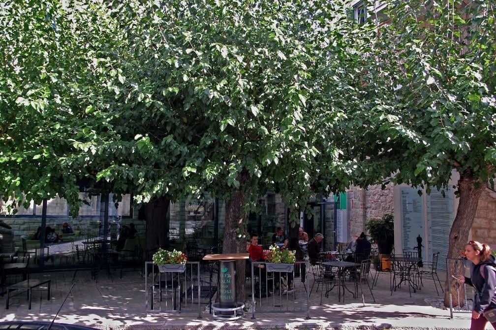 Sretna Apartment