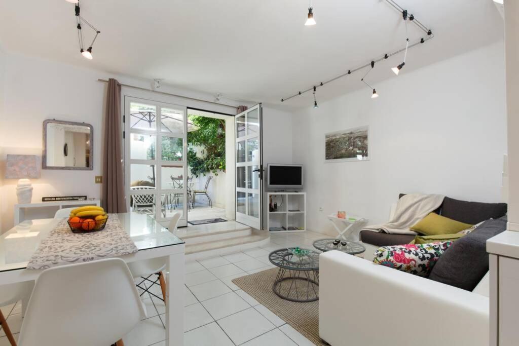 Joy4you Near And Center Apartamento *