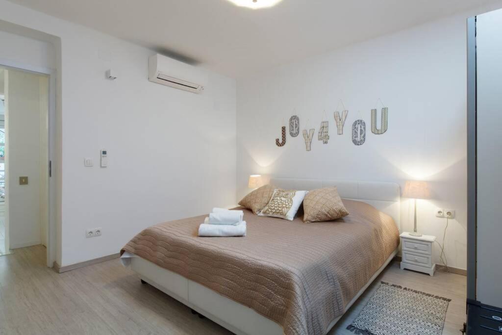 Joy4you Near And Center Apartment Split