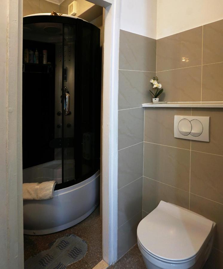 Muco Varos Apartment