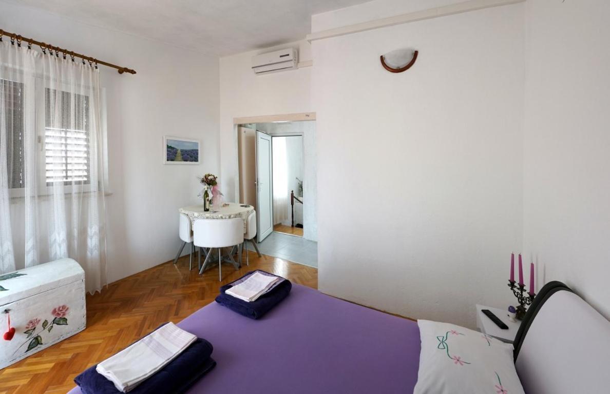 Muco Varos Apartment *