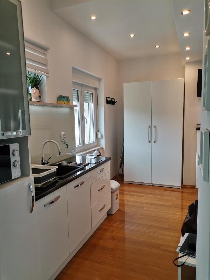 Vera Apartment