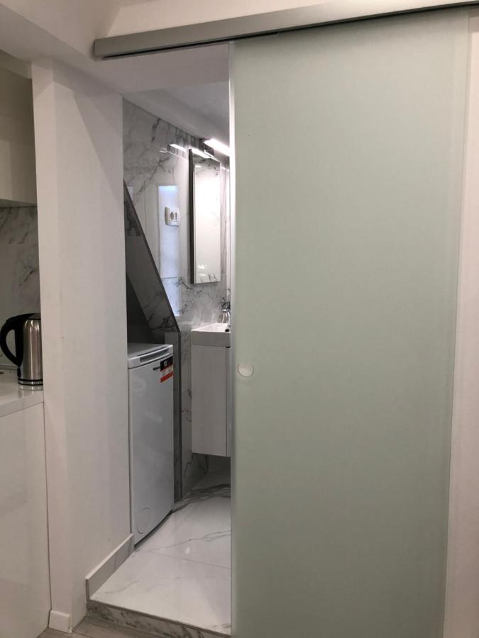 Vid Apartment