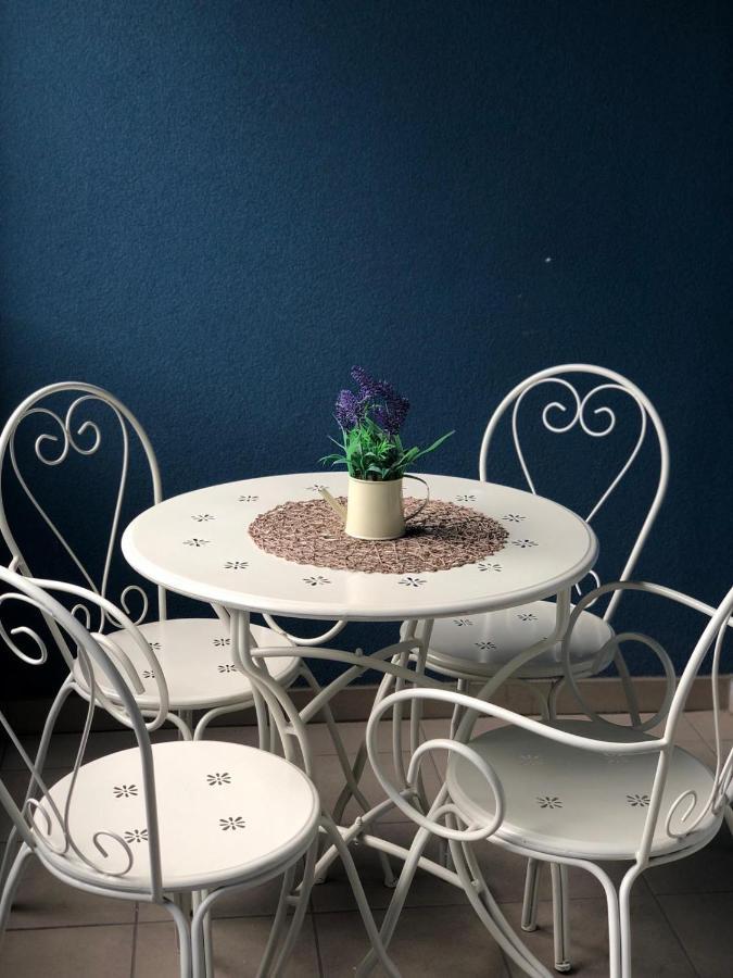 Sandra, With 2 Bathroom, Wi-fi, Private Parking Apartment *