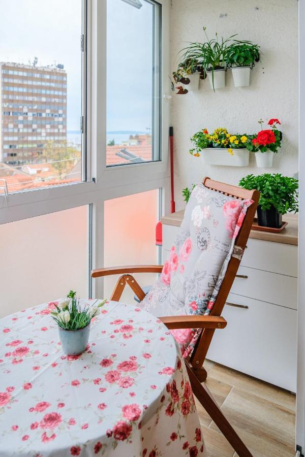 Walk Apartment *