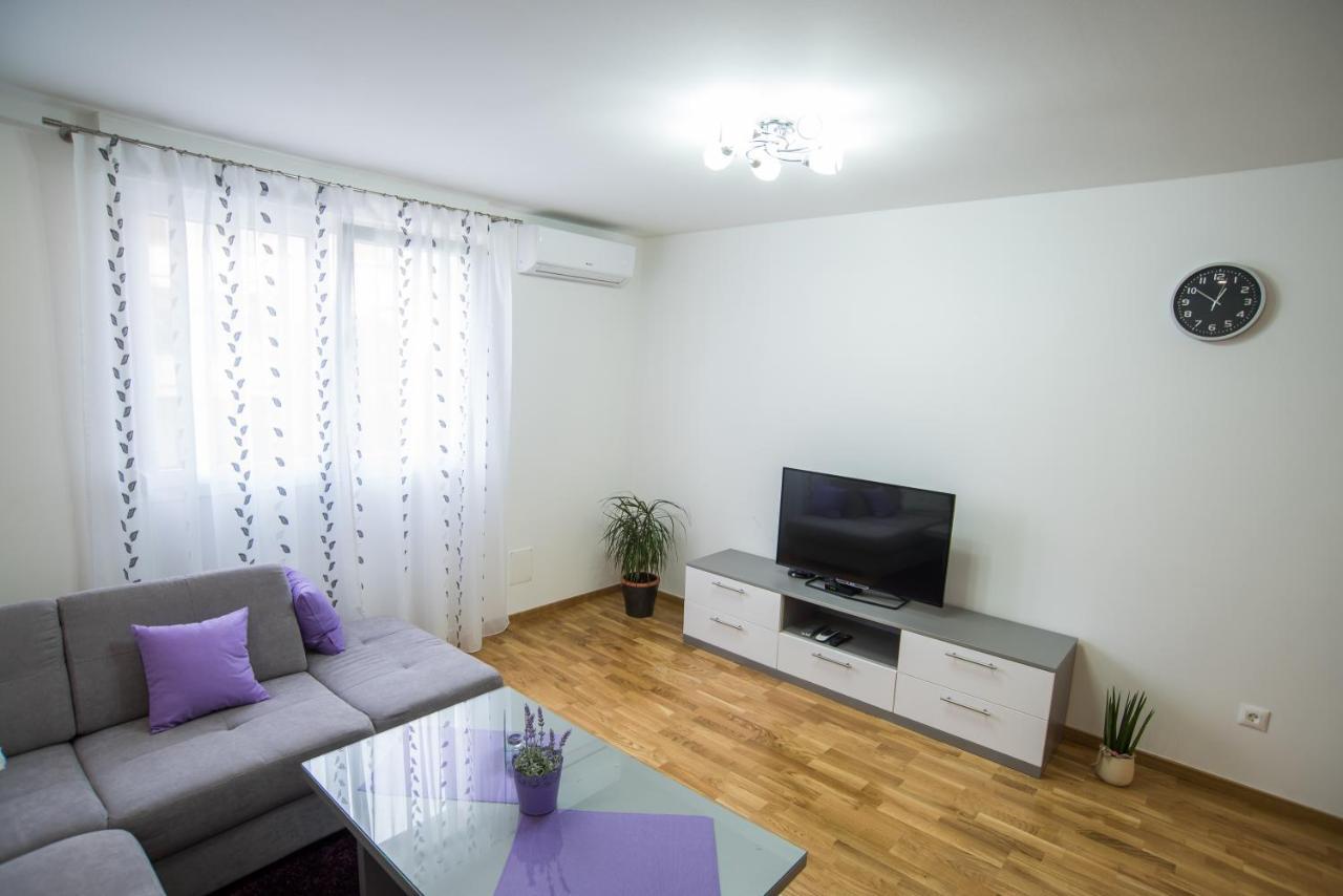 Too Sweet 1 Apartment