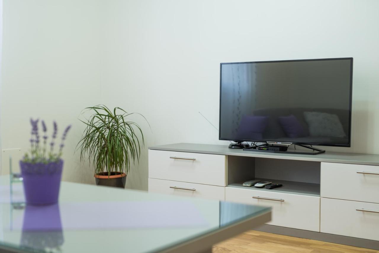 Too Sweet 1 Apartment *