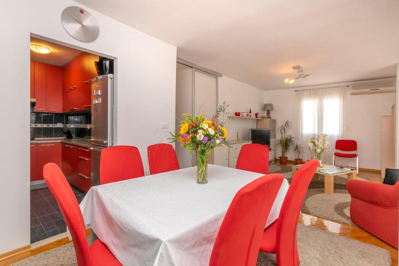 Ursus Apartment Split