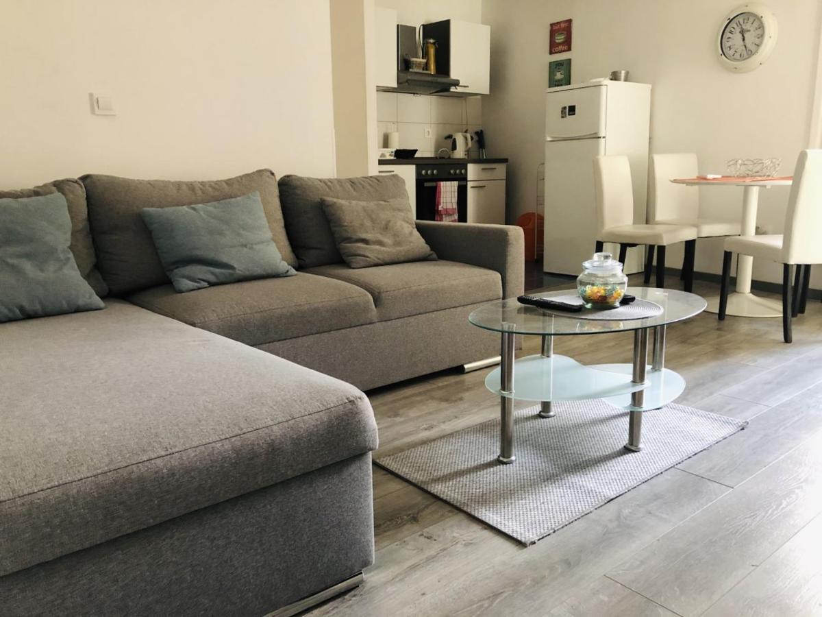 West Apartment *