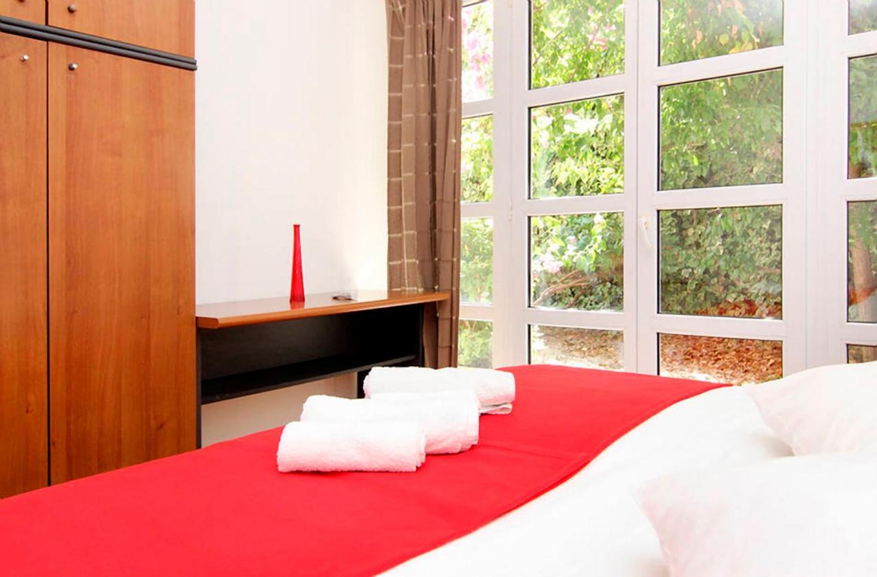 Apartment Kvaternikova - Pool, Grill, 4 Bedrooms, 3 Bathrooms Split